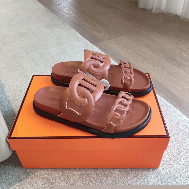 H**mes slippers